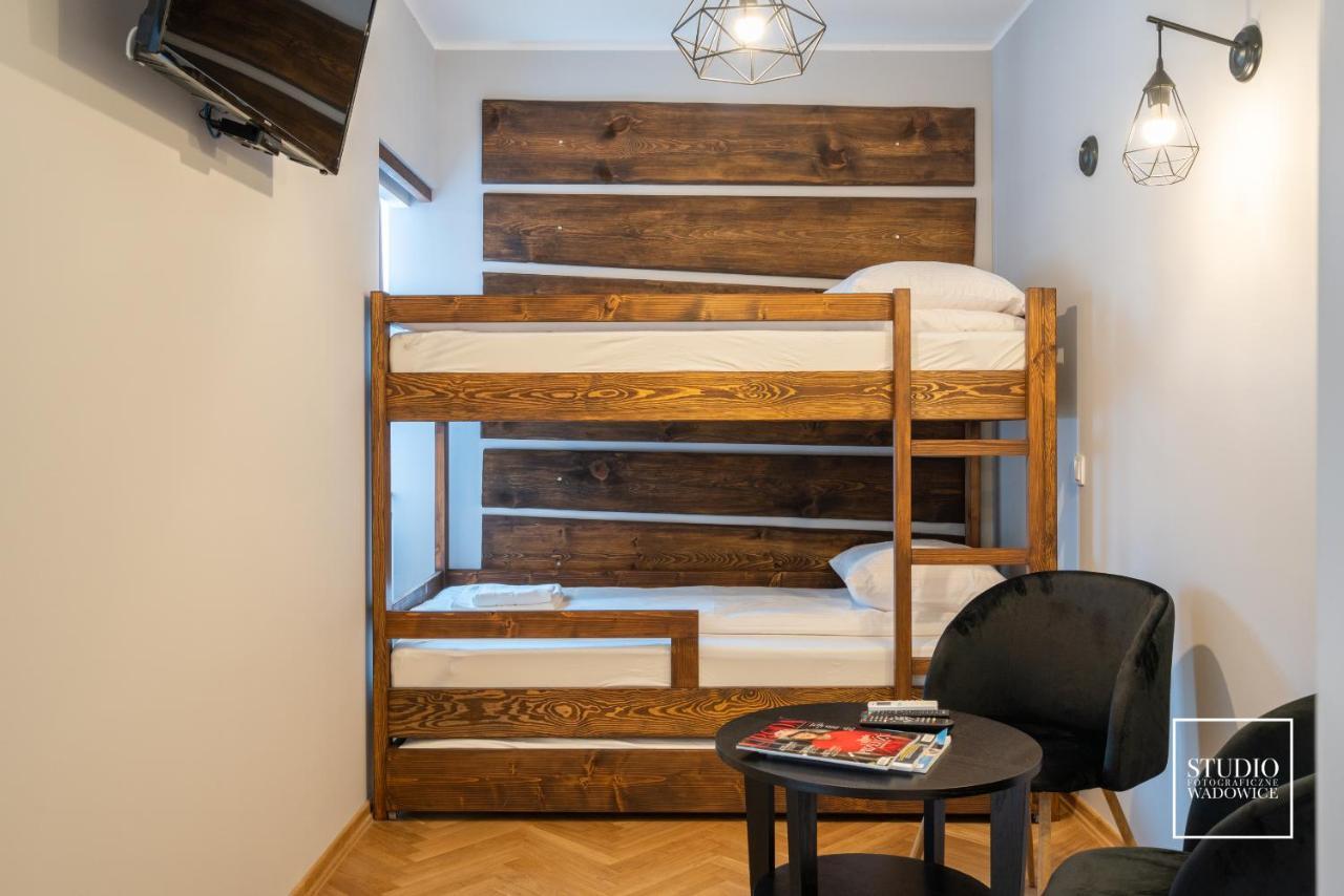 Modern Apartments In Centrumヴァドヴィツェ エクステリア 写真