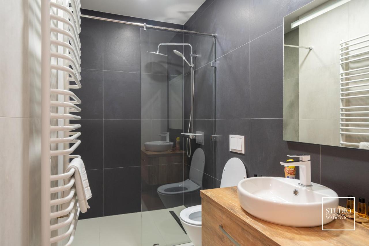 Modern Apartments In Centrumヴァドヴィツェ エクステリア 写真