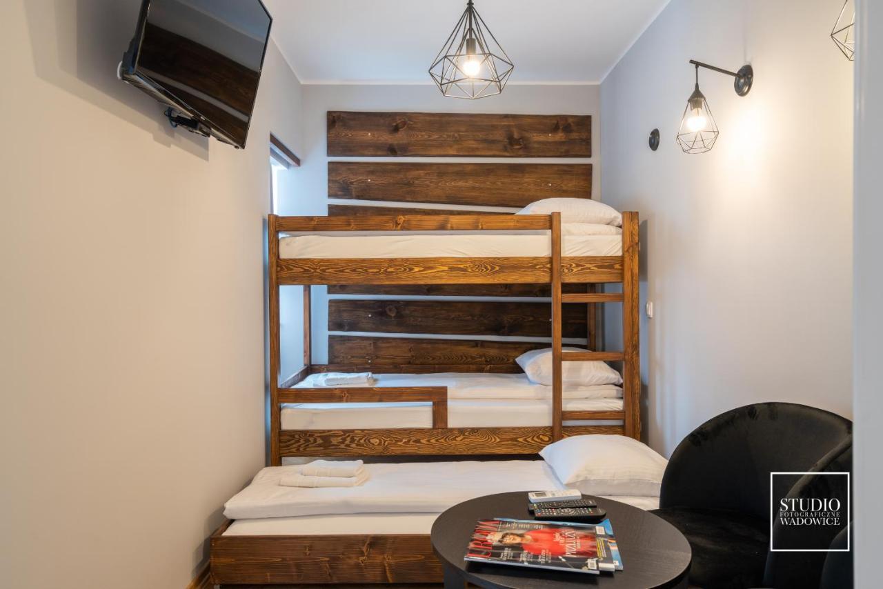 Modern Apartments In Centrumヴァドヴィツェ エクステリア 写真