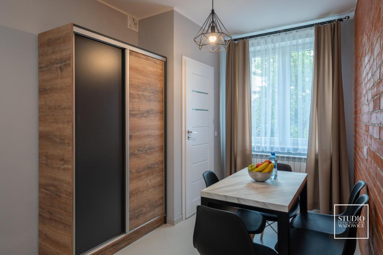 Modern Apartments In Centrumヴァドヴィツェ エクステリア 写真